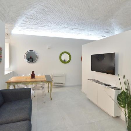 Eleganza Del Riccio Apartment ปาร์มา ภายนอก รูปภาพ