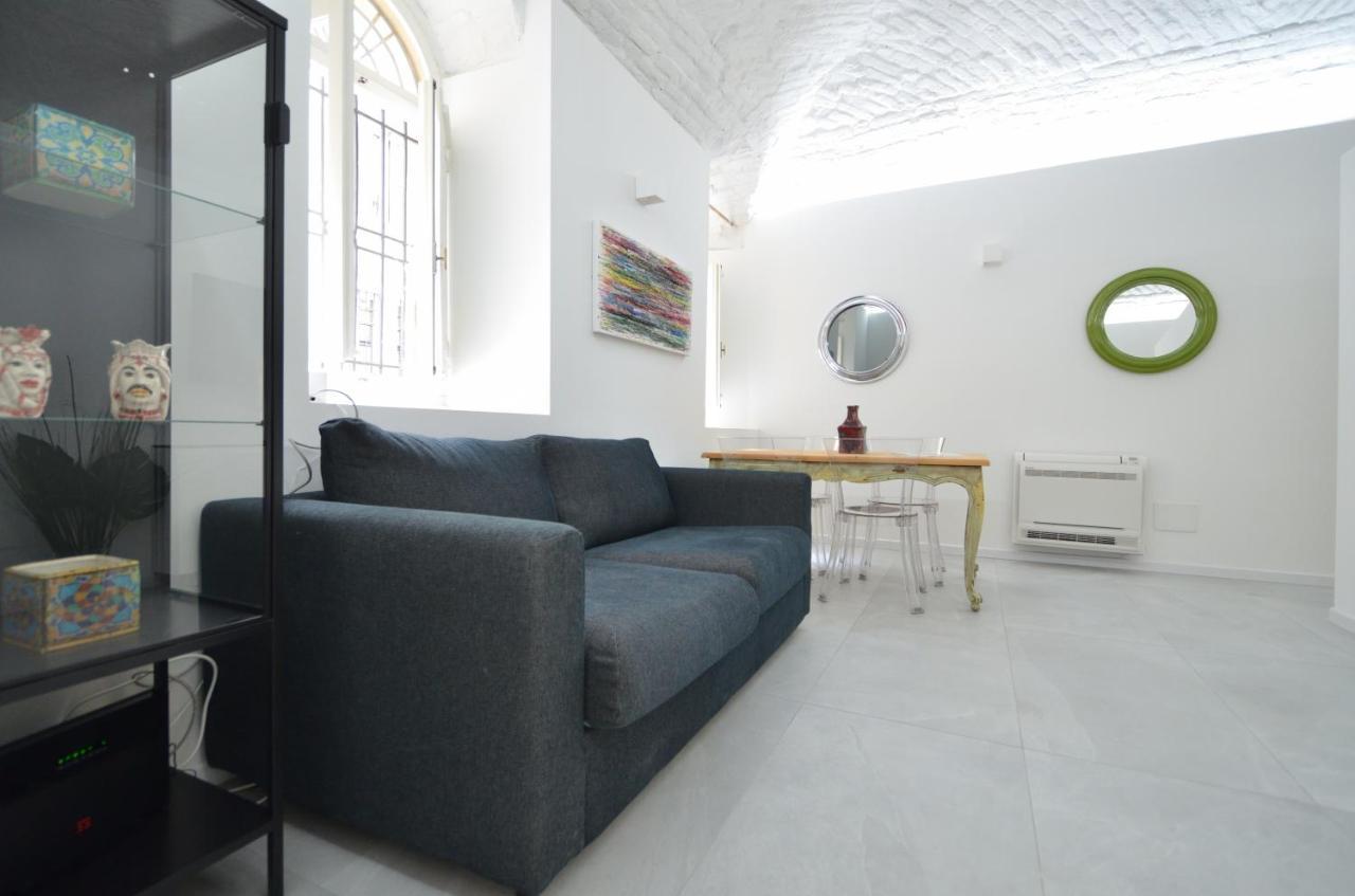 Eleganza Del Riccio Apartment ปาร์มา ภายนอก รูปภาพ