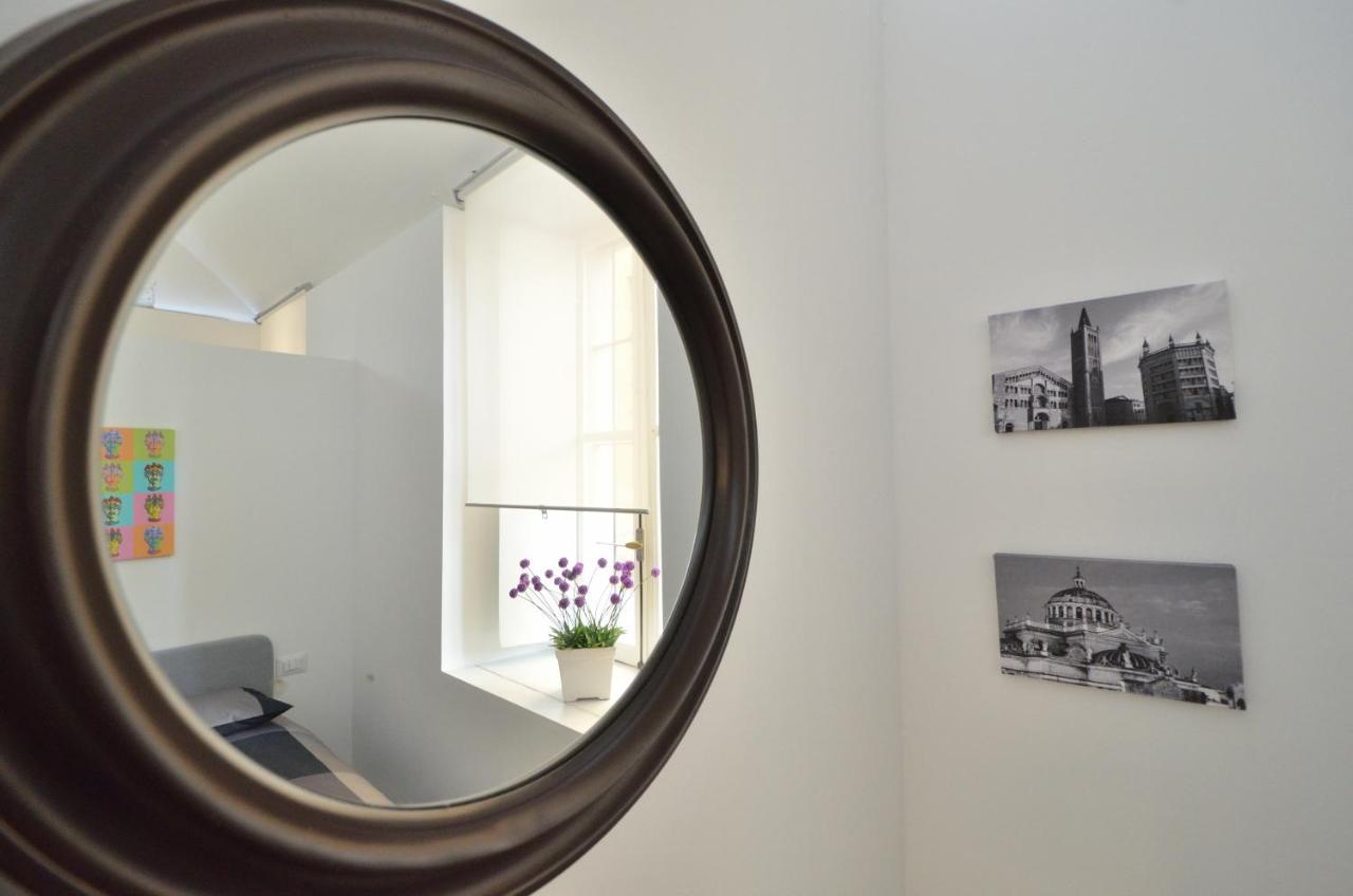 Eleganza Del Riccio Apartment ปาร์มา ภายนอก รูปภาพ